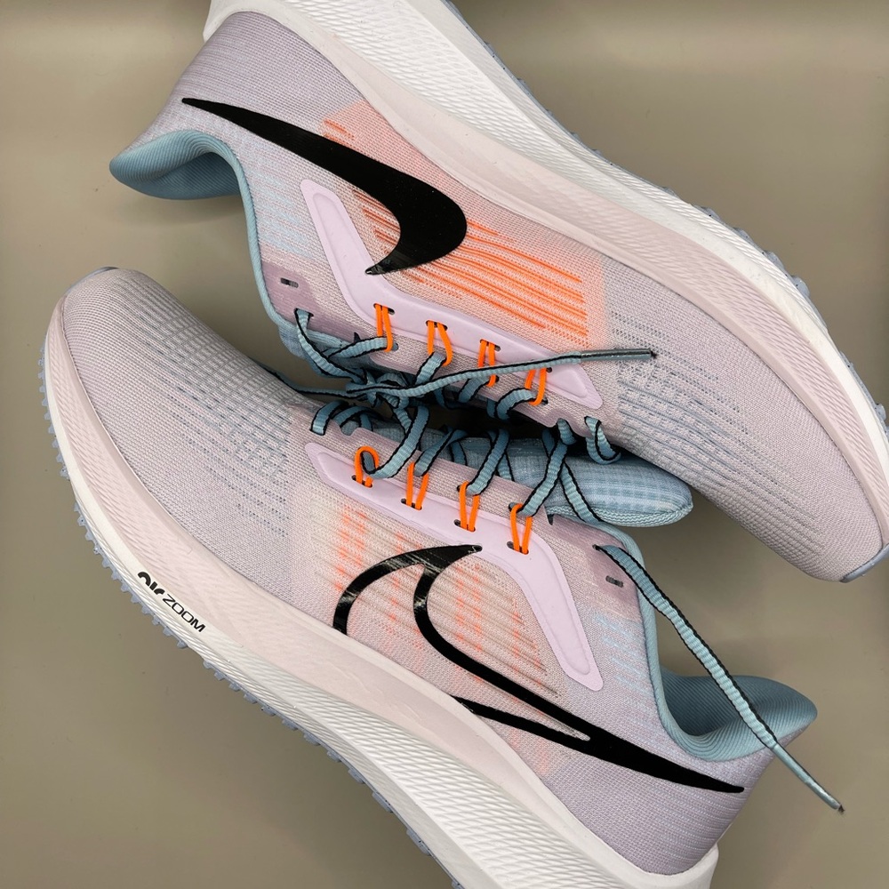 NIKE PEGASUS